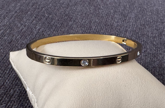 Anti-Tarnish Studded Bracelet - BG002
